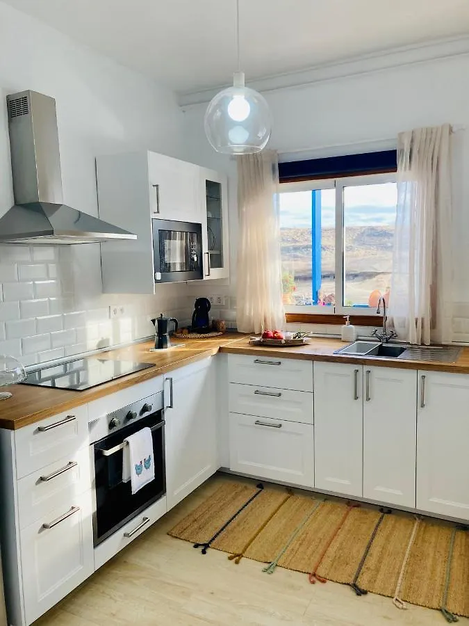Casa Dora: Tradicional Y Al Borde Del Mar. Vila Poris de Abona