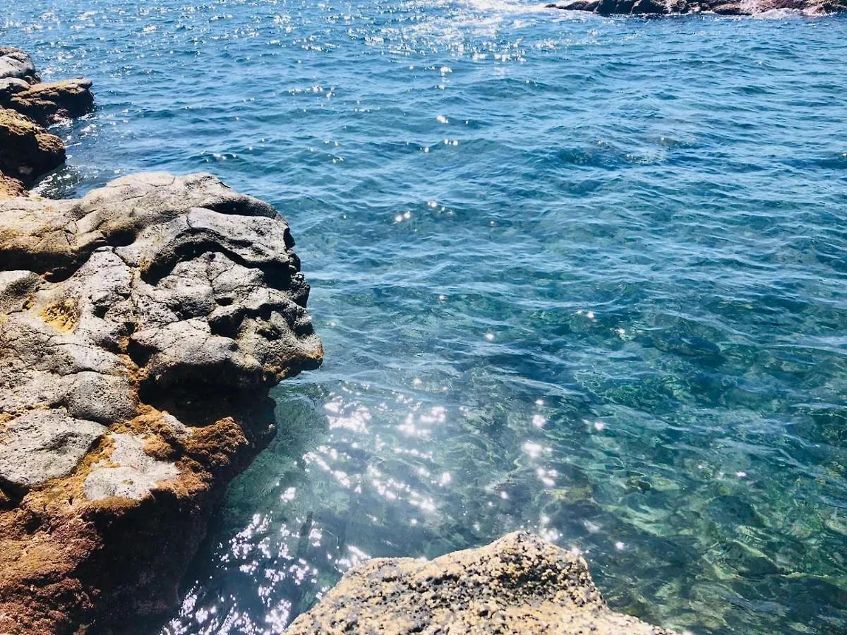 Casa Dora: Tradicional Y Al Borde Del Mar. Vila Poris de Abona 0*,  Espanha